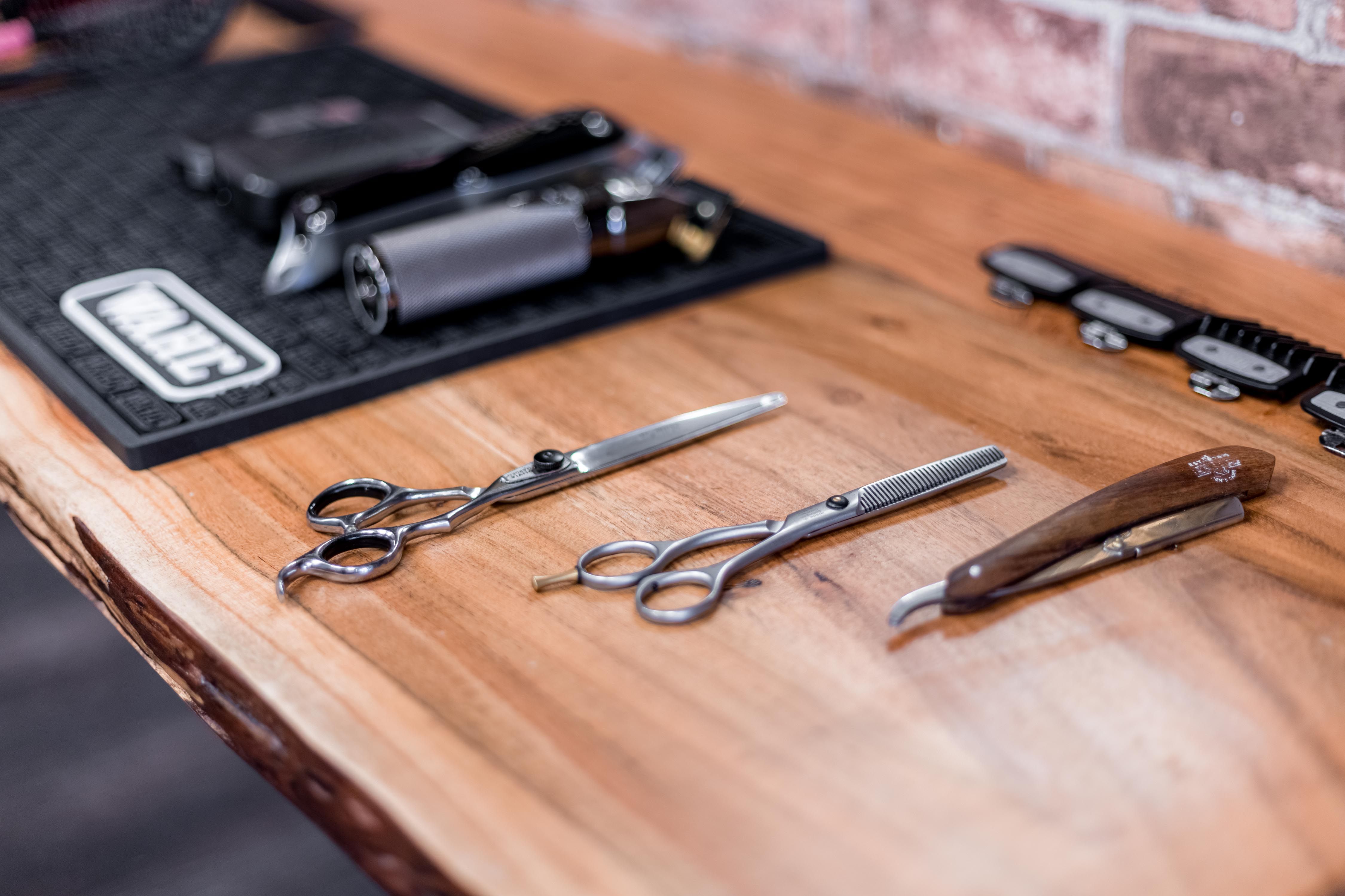 Dekalidad Barber Lounge