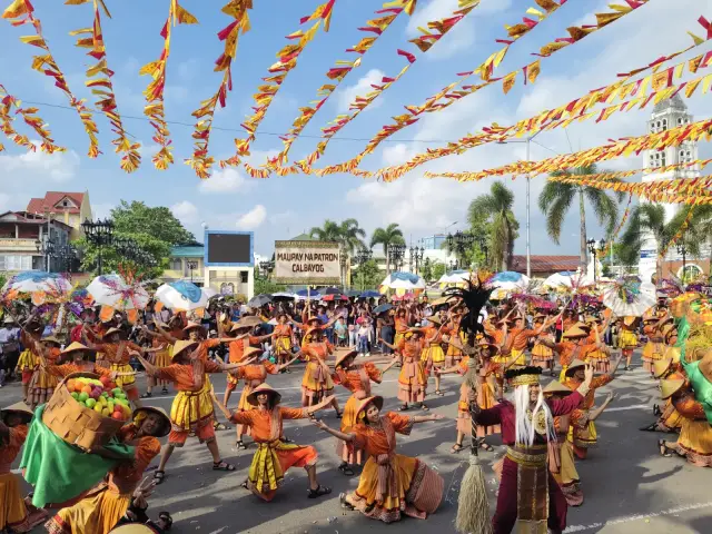 San Policarpo National High School performs Hadang Pagsalbar at the Hadang Festival 2026 street dancing competition, Calbayog City